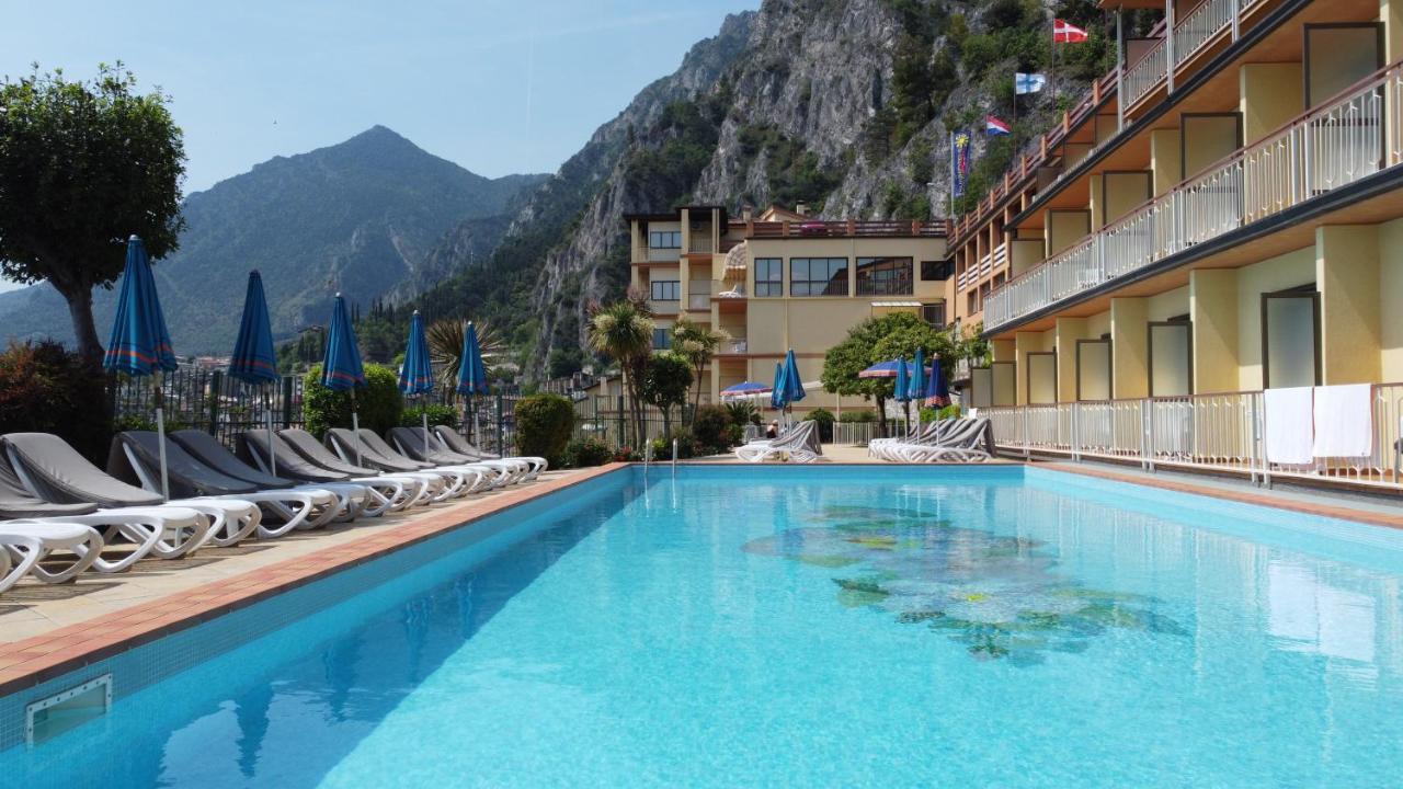 Hotel Splendid Palace Limone sul Garda Zewnętrze zdjęcie