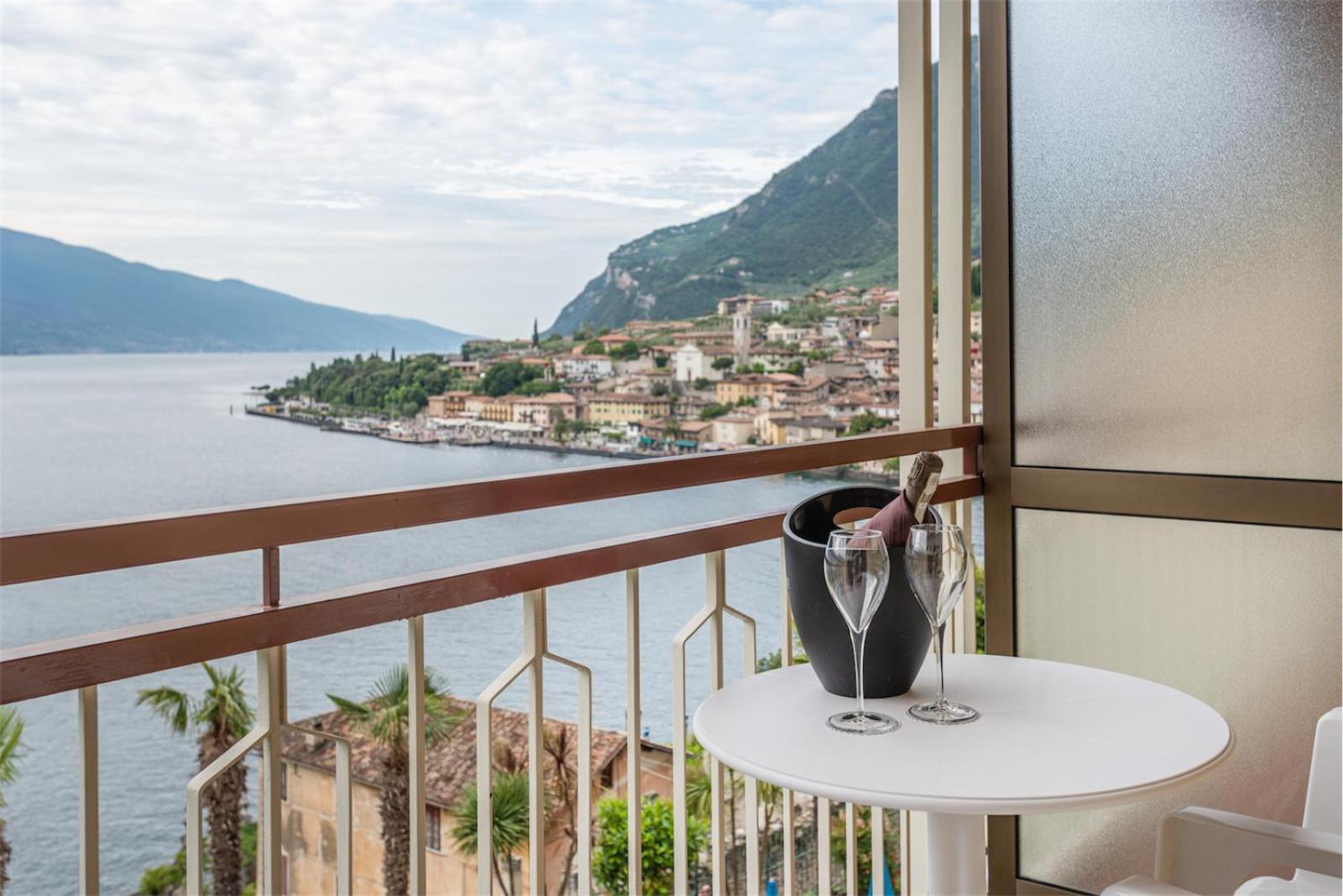 Hotel Splendid Palace Limone sul Garda Zewnętrze zdjęcie