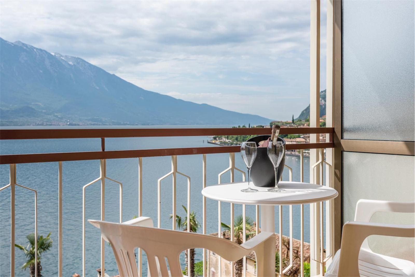 Hotel Splendid Palace Limone sul Garda Zewnętrze zdjęcie